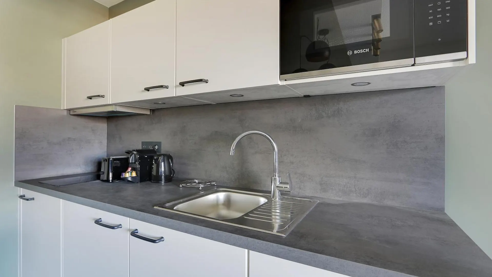 Pick A Flat'S Apartments In In Parc Des Buttes Chaumonts - Rue Edouard Pailleron Parigi
