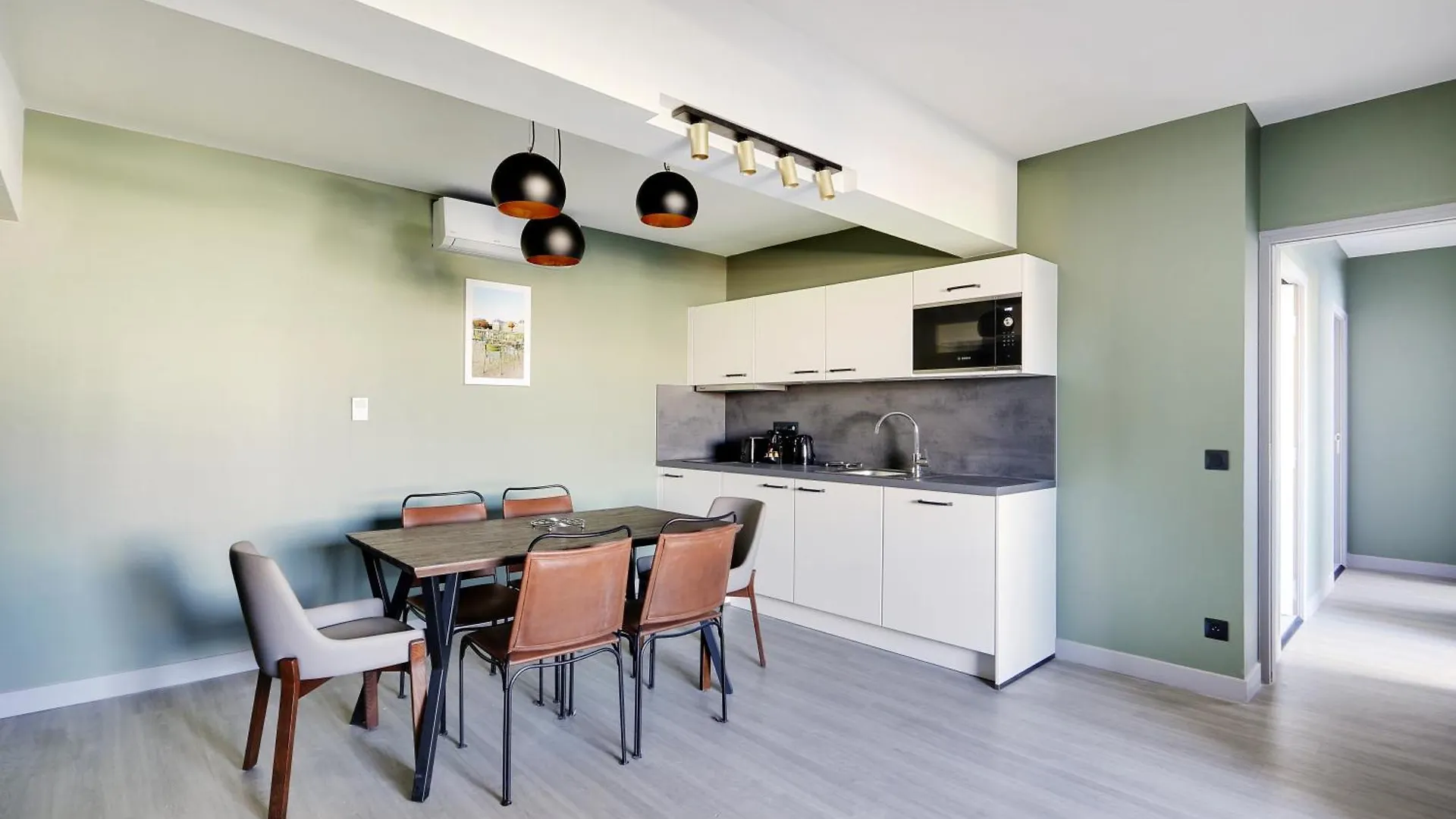 Pick A Flat'S Apartments In In Parc Des Buttes Chaumonts - Rue Edouard Pailleron Parigi 0*,  Francia