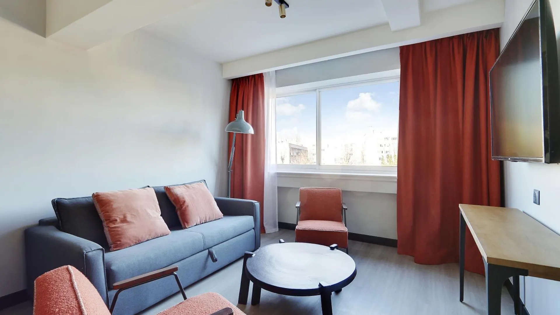 Pick A Flat'S Apartments In In Parc Des Buttes Chaumonts - Rue Edouard Pailleron Paris 0*,  France